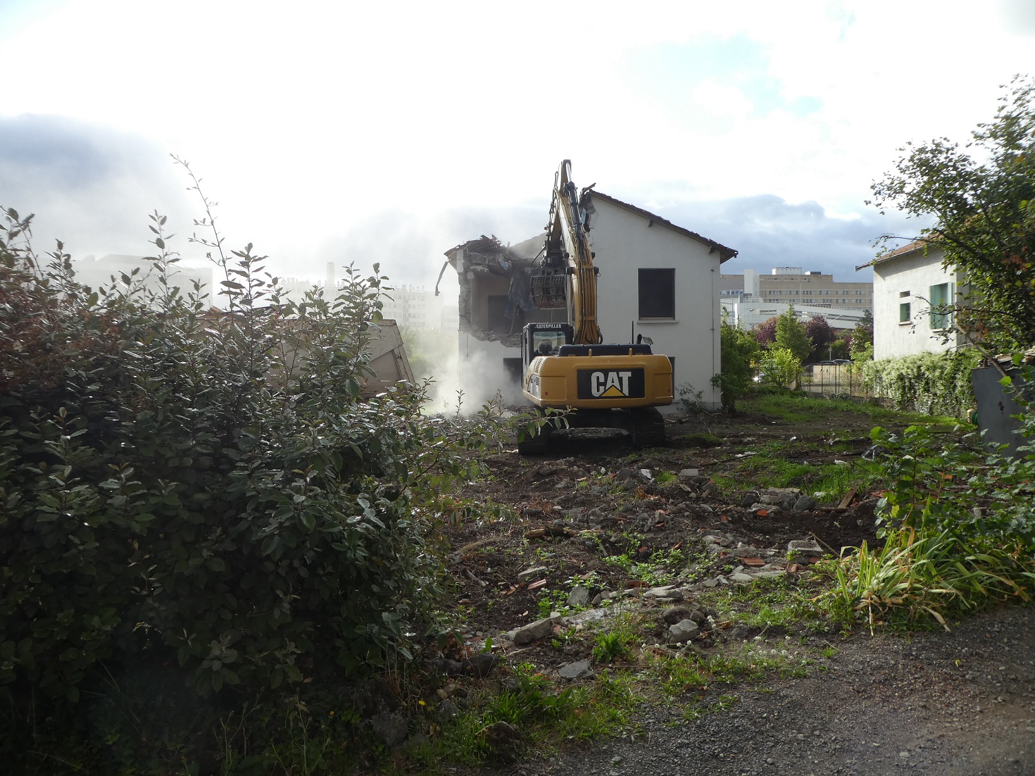 11-09-2017-Démolition-de-la-4-eme-maison-située-sur-lemprise-du-projet