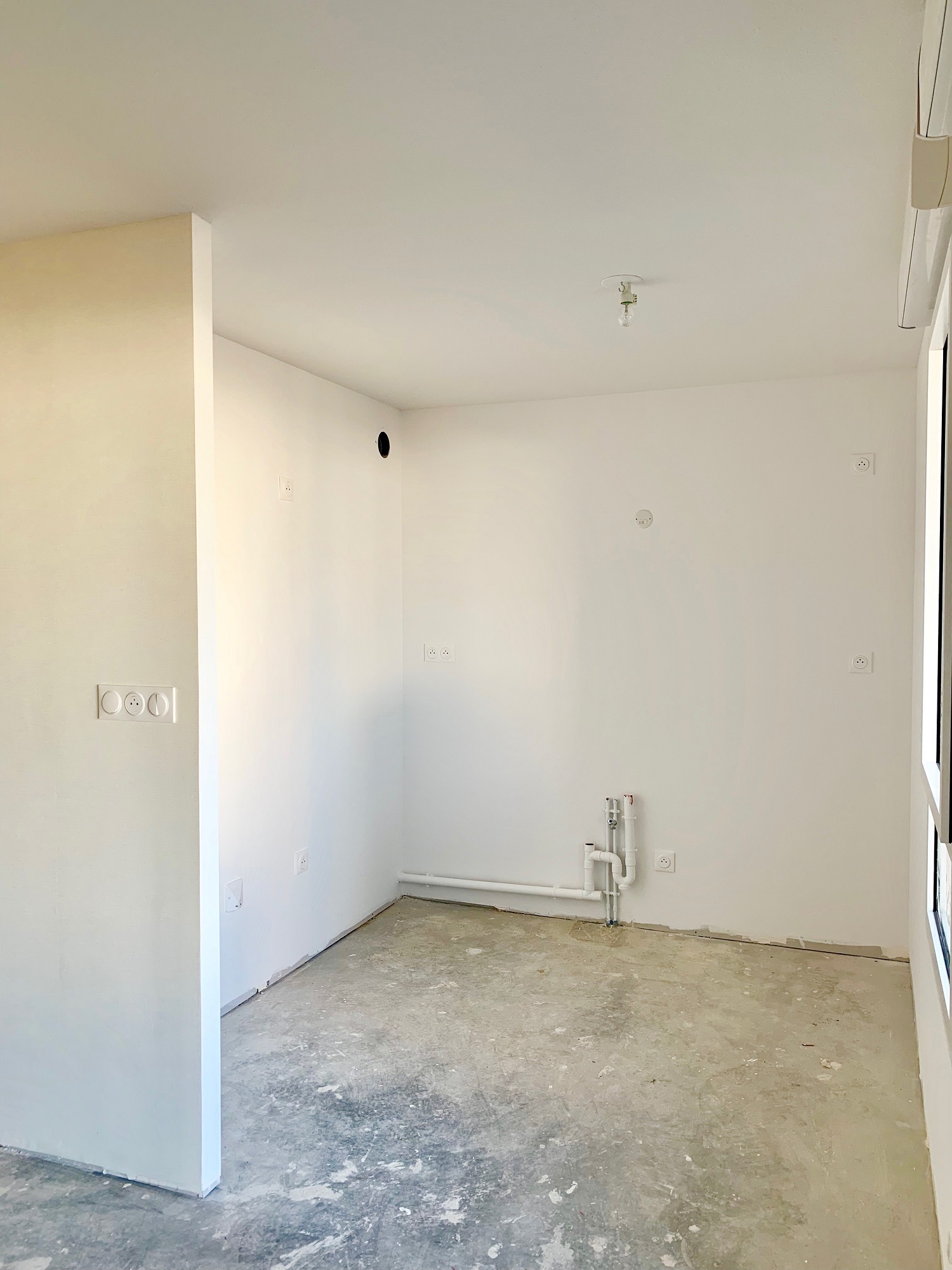 22-02-2019-Peinture-en-cours-logement-témoin