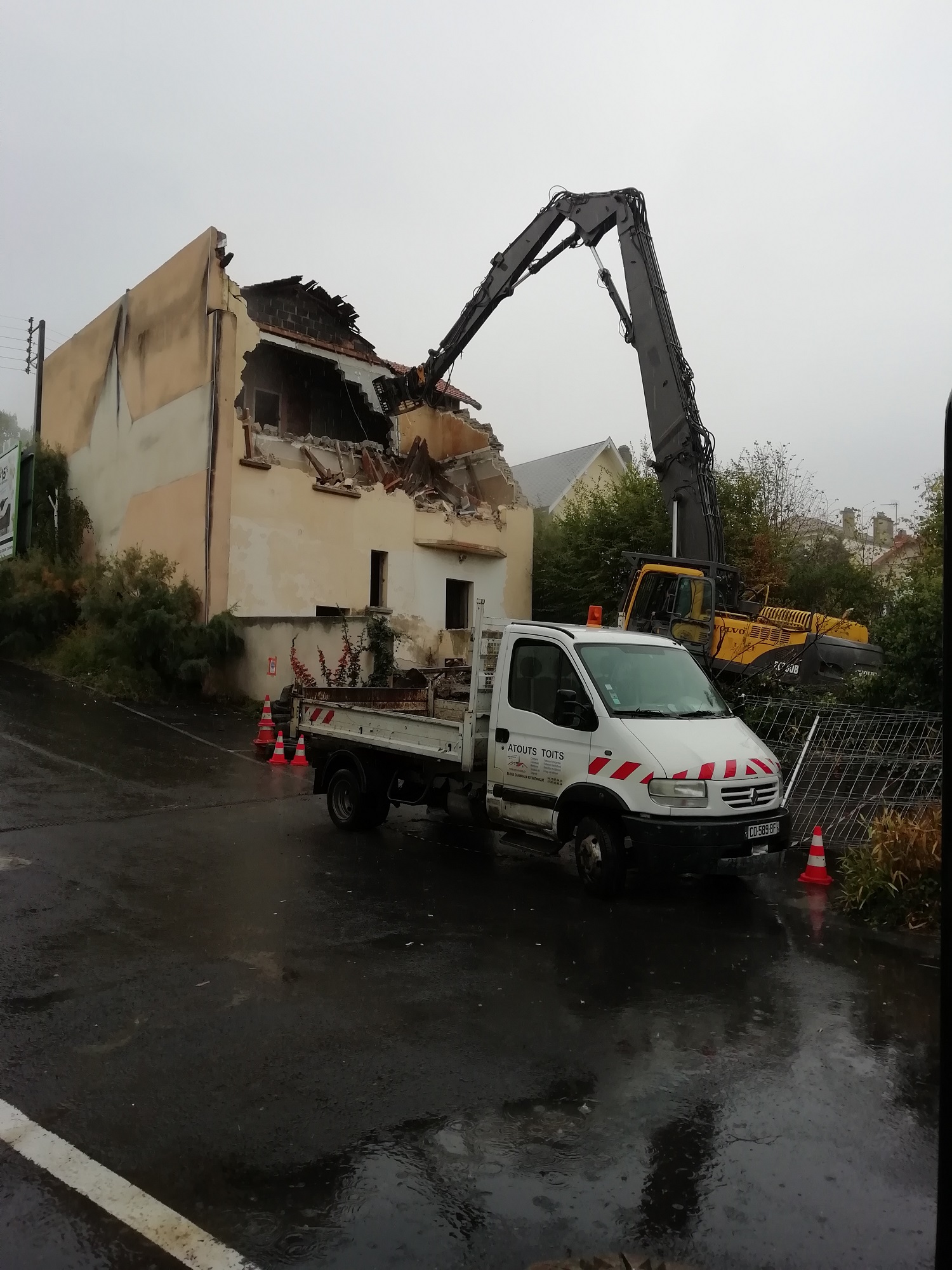 23-10-2019 - Démolition en cours