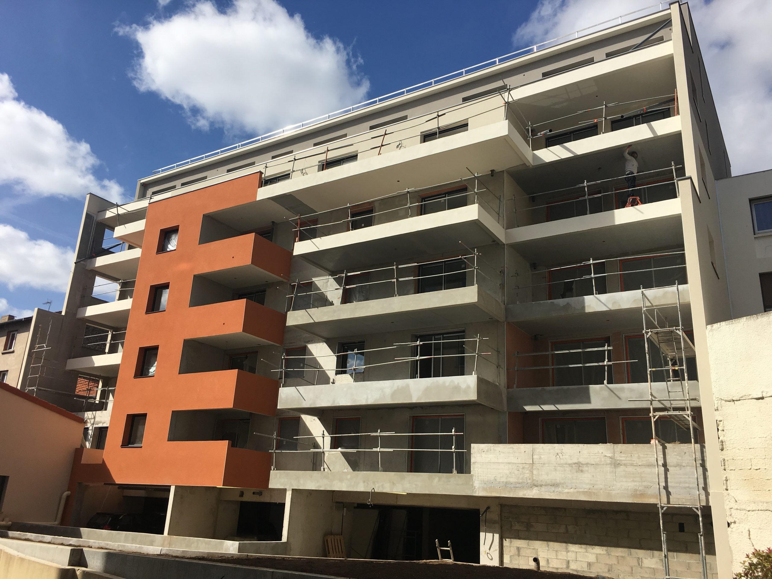 06-04-2018 - Enduits Ext en cours Façade sur cour