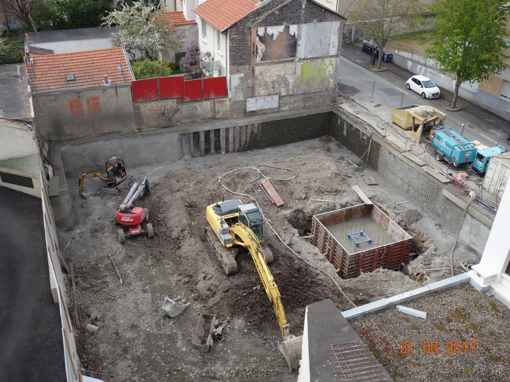31-03-2017 - Début des travaux de maçonnerie du sous-sol