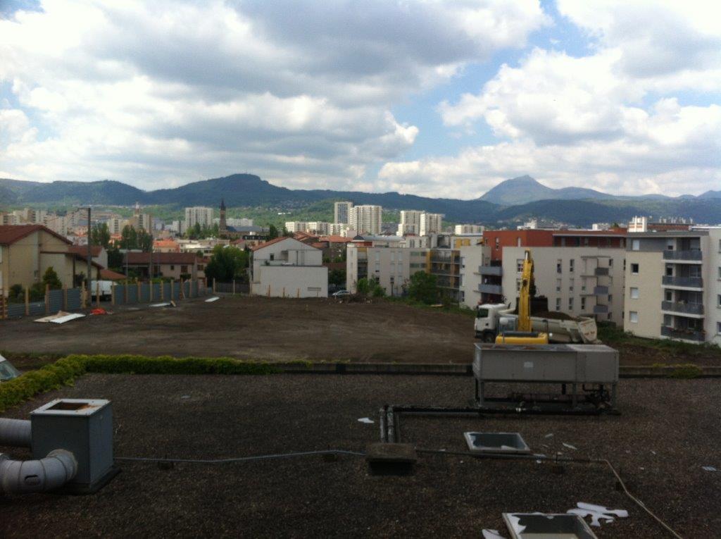 15/05/2014 - Nettoyage du terrain