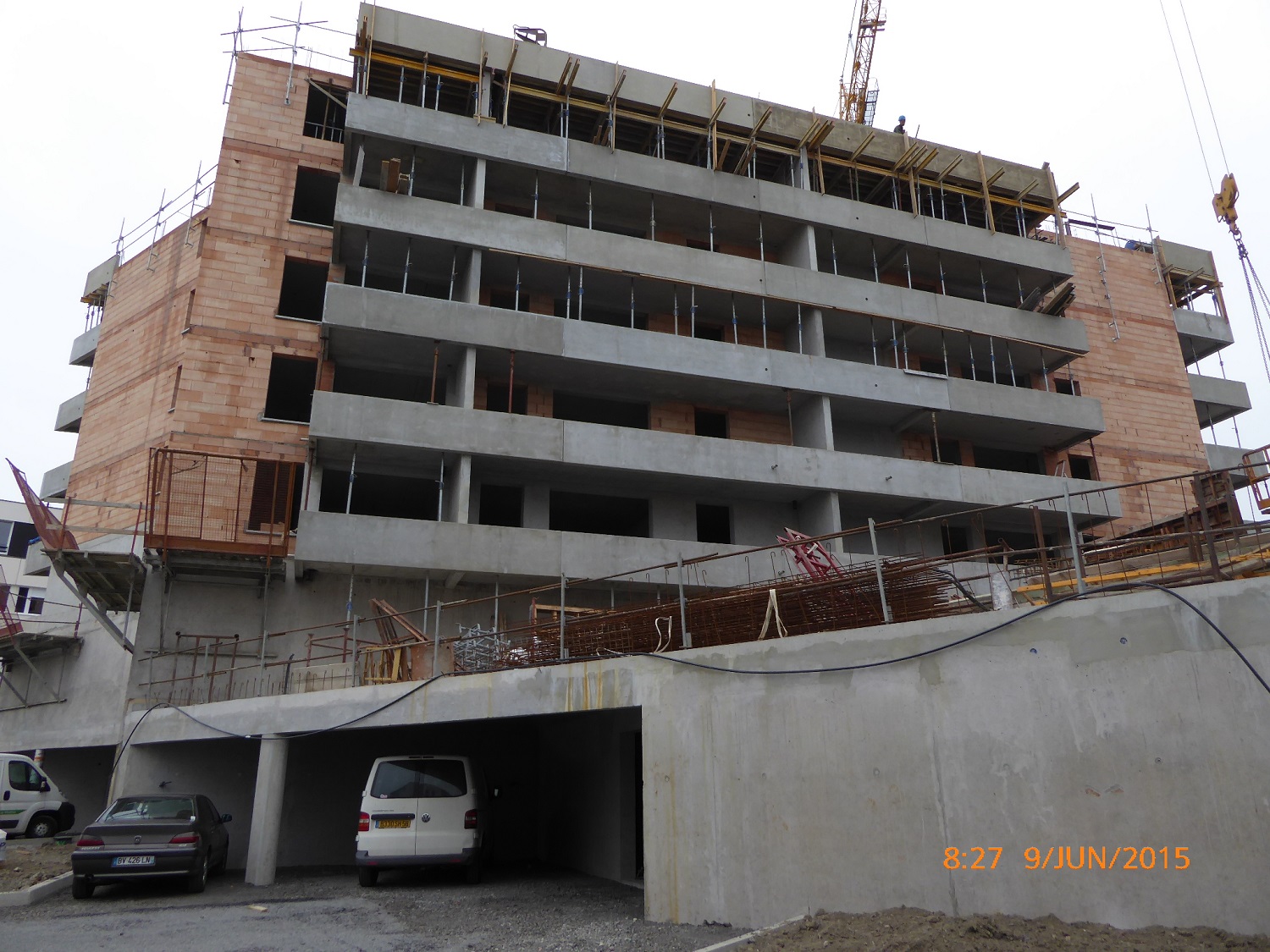 7 - 09-06-2015 - Maconnerie en cours