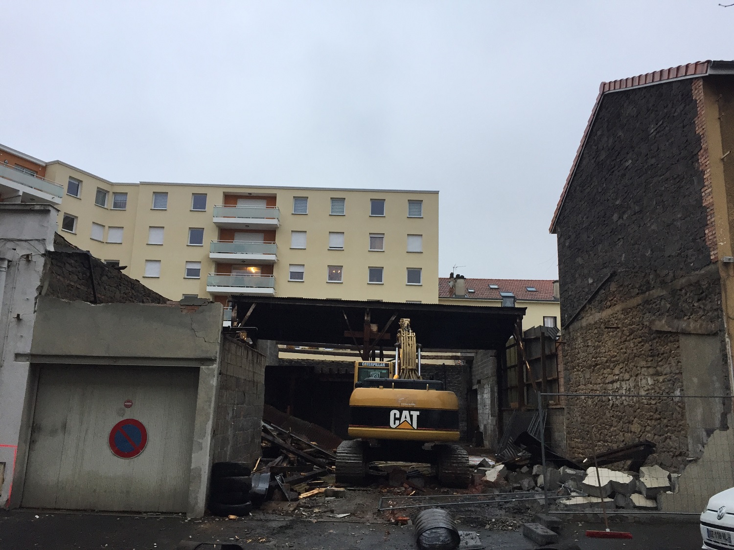 21-12-16 - Démolition en cours
