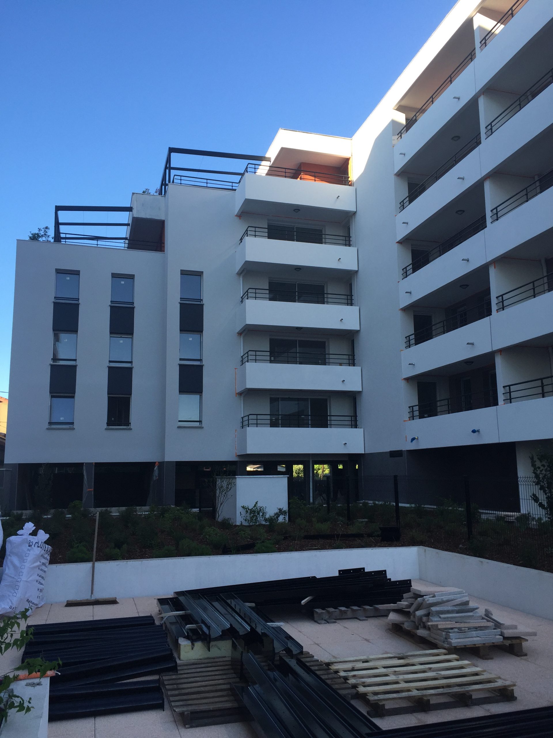 02-05-2016 - Façades Nord et Est achevées