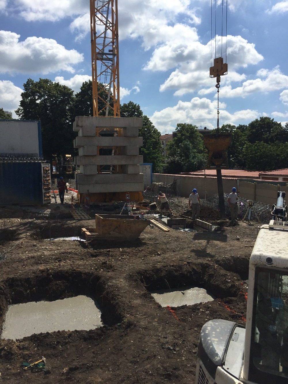 06-07-2016 - Fondations en cours - Bât A