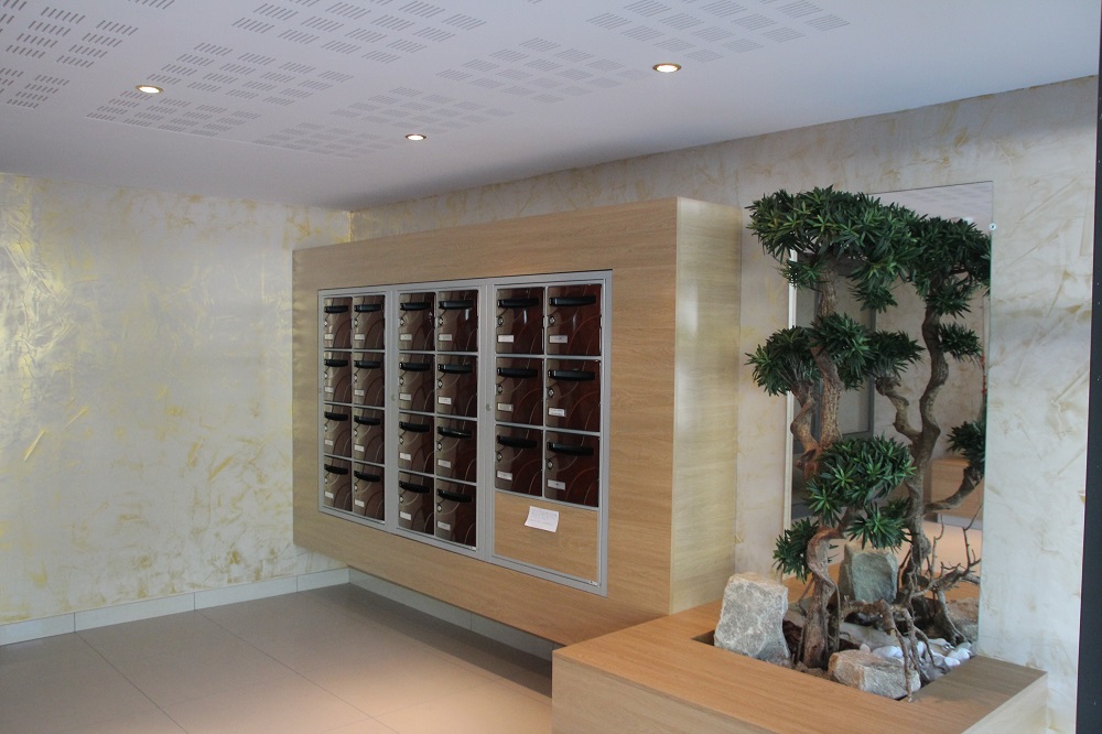 05/05/2014 - Hall d'entrée - Boîtes à lettres