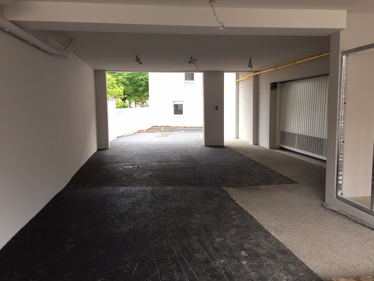 28-04-2017 - Espaces extérieurs en cours d achèvement