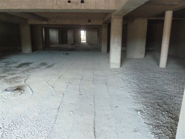 13/06/2012 - Préparation dallage des garages