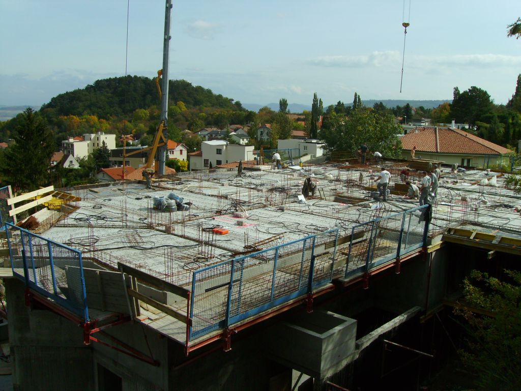 04/10/2007 - dalle 2ème étage