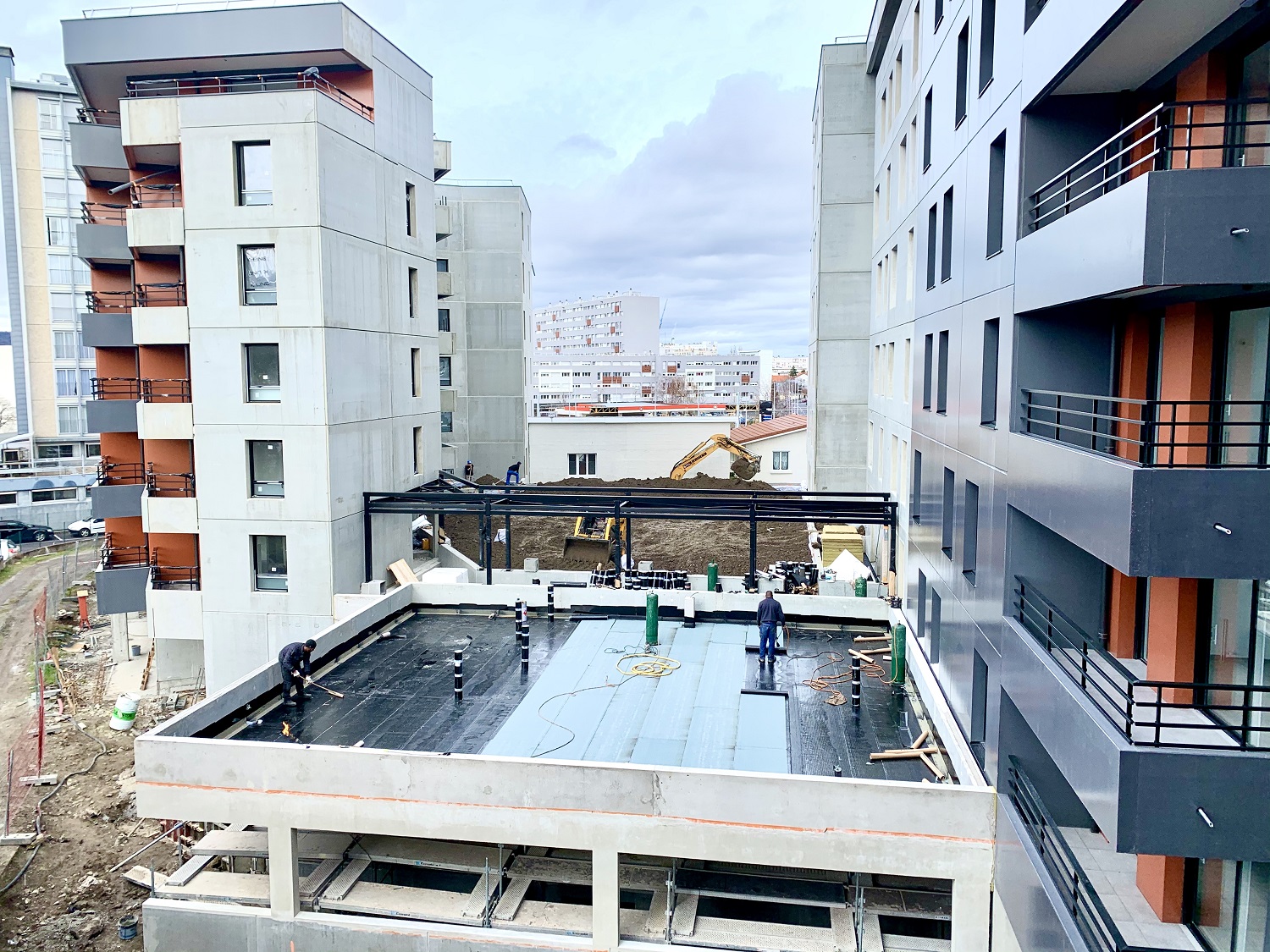 12-03-2020-Traitement-de-la-terrasse-végétalisée-centrale-GABRIEL-2