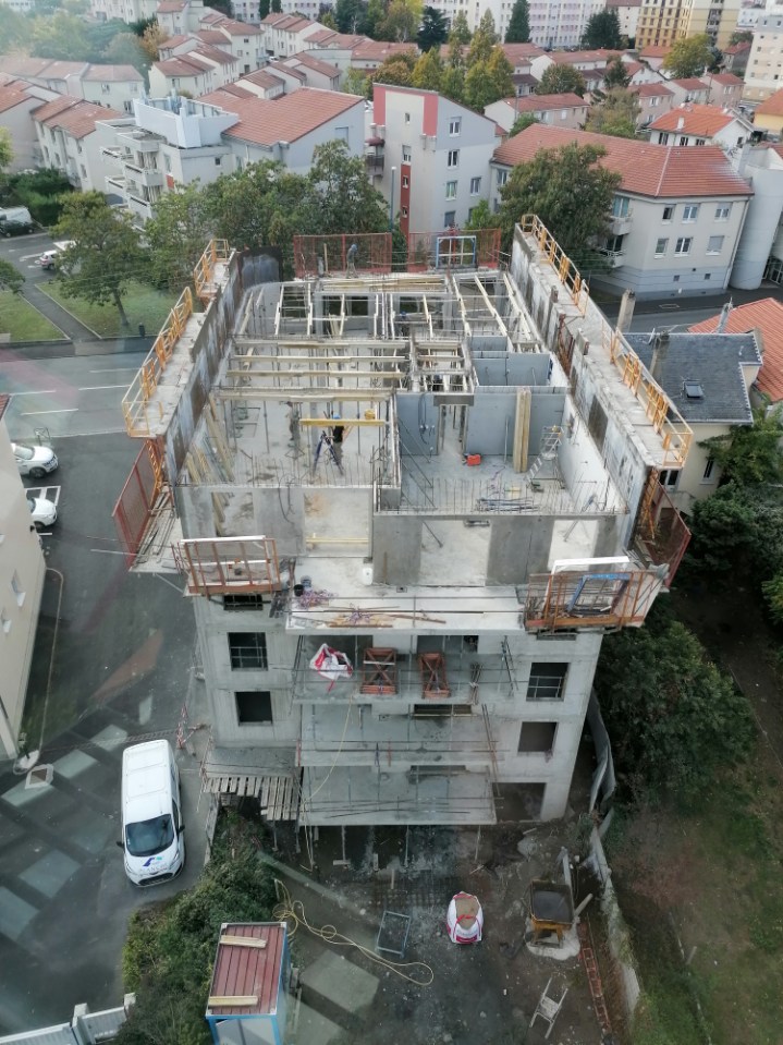 12-10-2020 - Elévation des murs du 3ème étage achevée