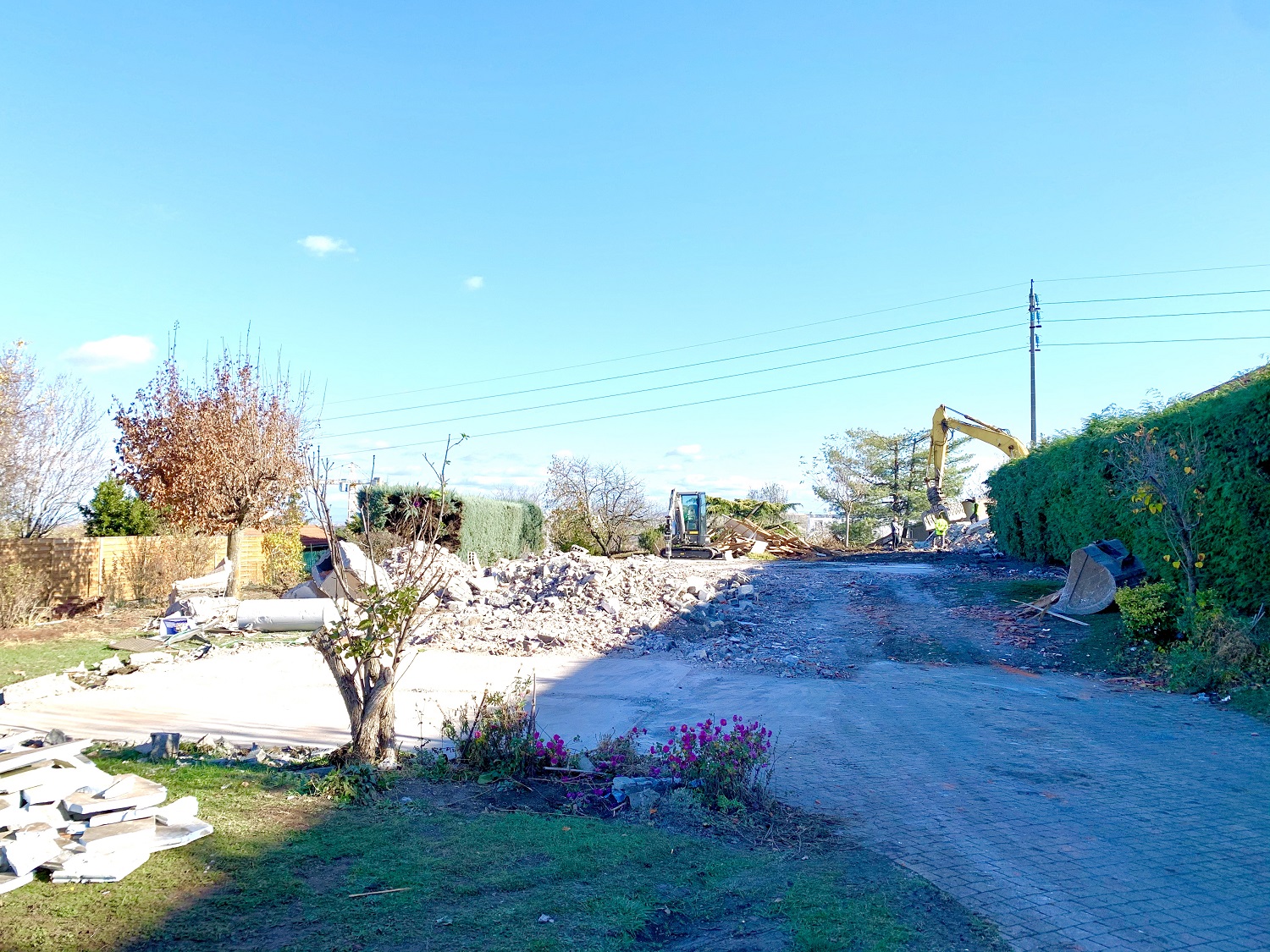 20-11-2020 - Démolitions des deux maisons achevées