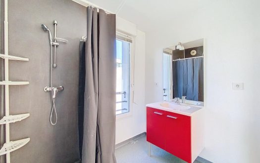 CLERMONT-FD, proximité CAMPUS UNIVERSITAIRE – Appartement 40 m2 avec balcon et garage