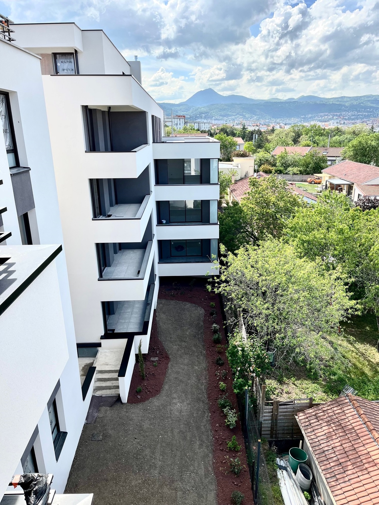 18-05-2022 Façades en cours d'achèvement